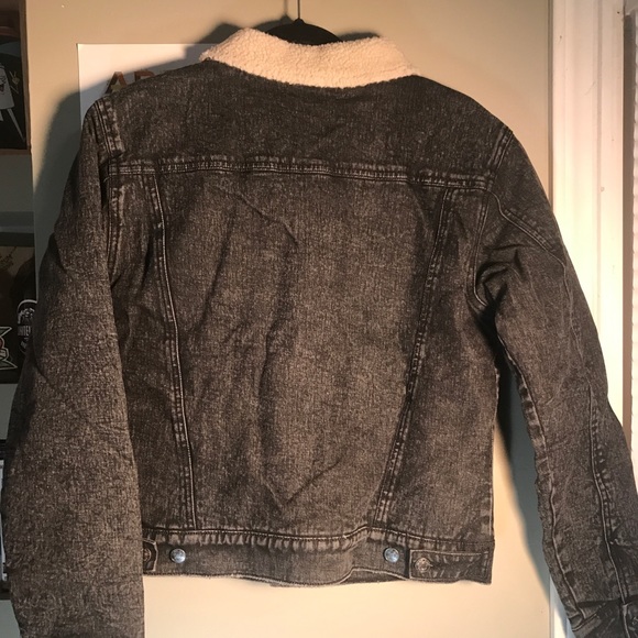 (New) Ladies M Silver Jeans Shearling Jean Jacket - Picture 2 of 3